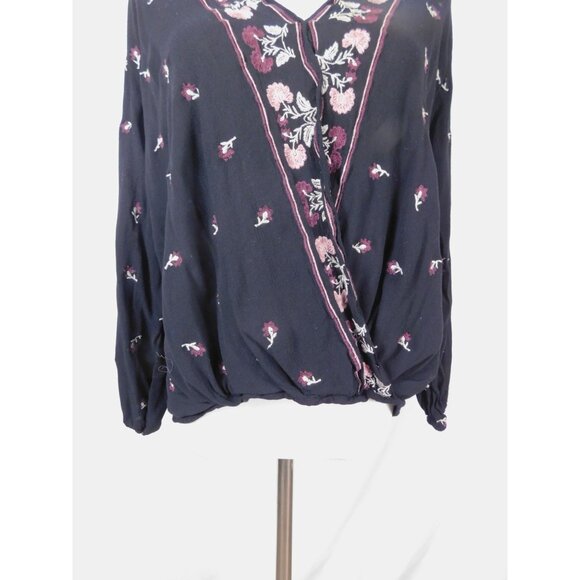 Blue Rain Embroidered Wrap Blouse L Boho Cottagecore Francesca's - Picture 7 of 12